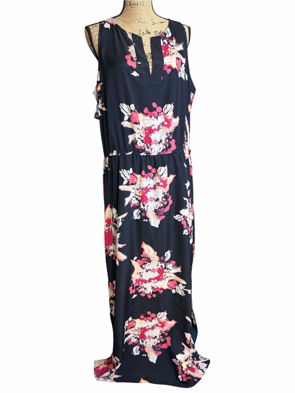 Ann Taylor Sleeveless Floral Maxi Dress with Pink Accents EC. Size X-Large